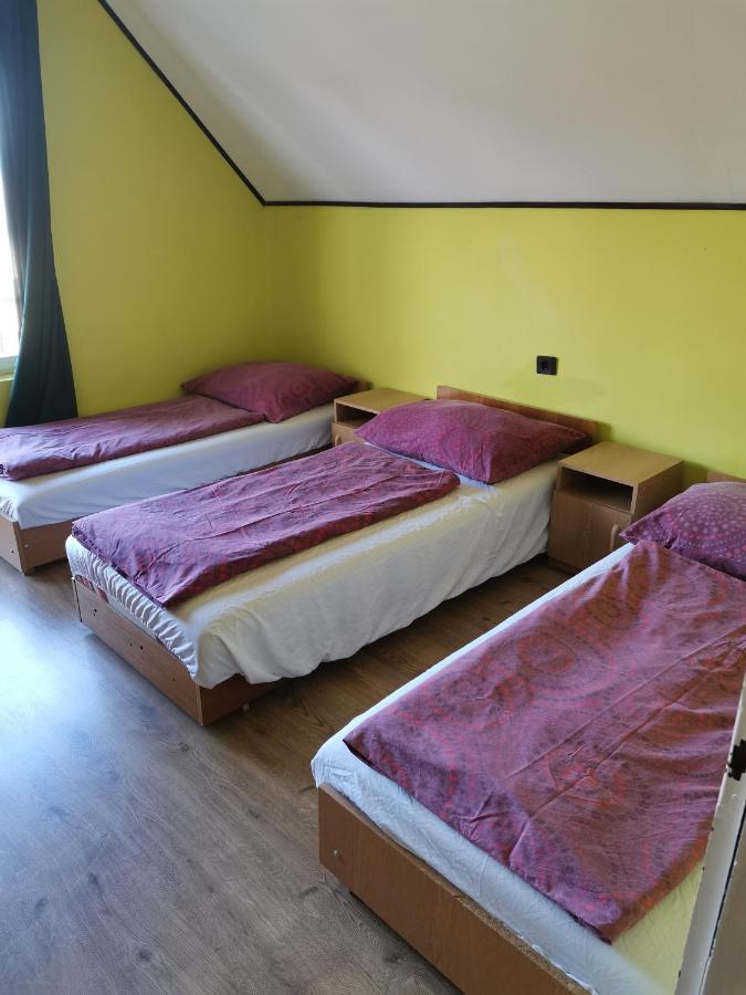 شقة Roland Apartman بالاتوليلّي المظهر الخارجي الصورة
