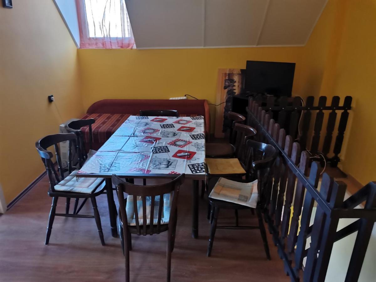 شقة Roland Apartman بالاتوليلّي المظهر الخارجي الصورة