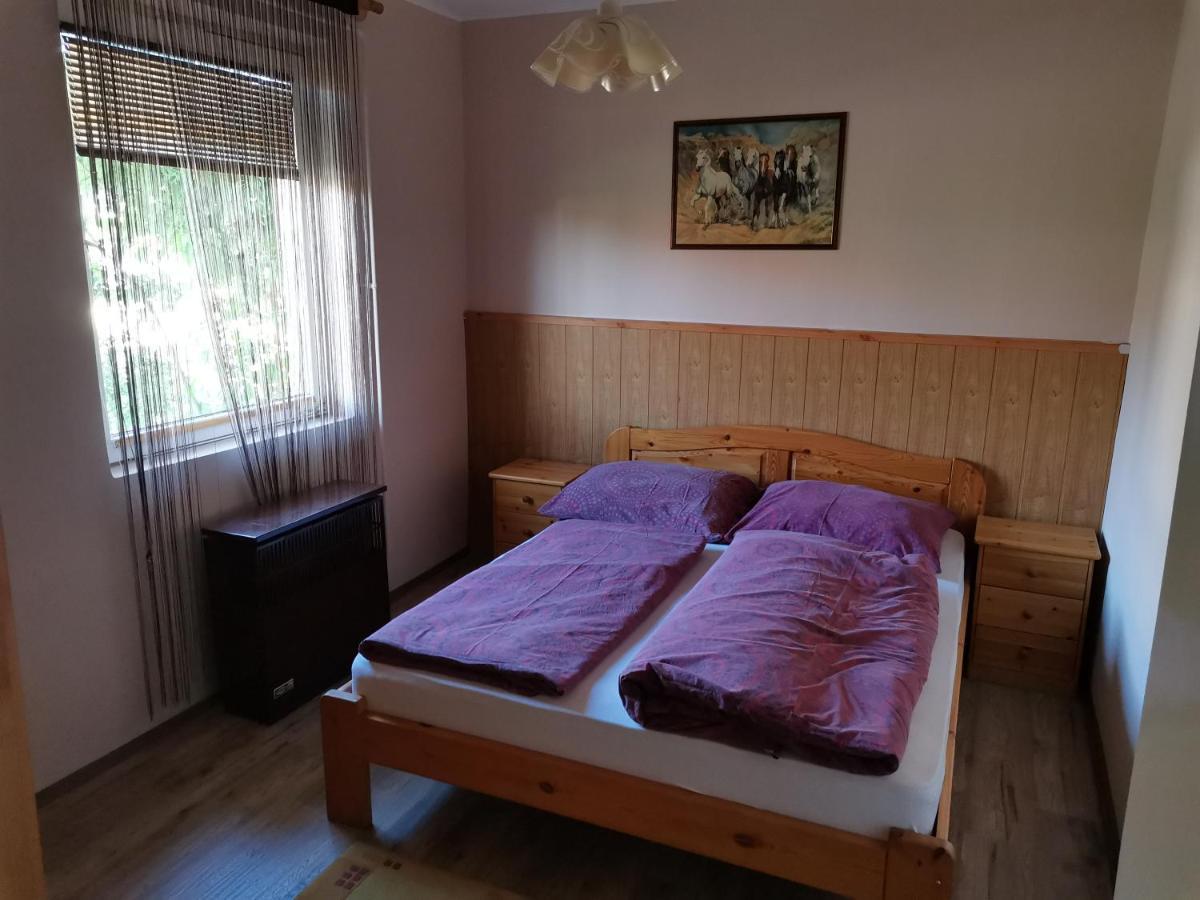 شقة Roland Apartman بالاتوليلّي المظهر الخارجي الصورة